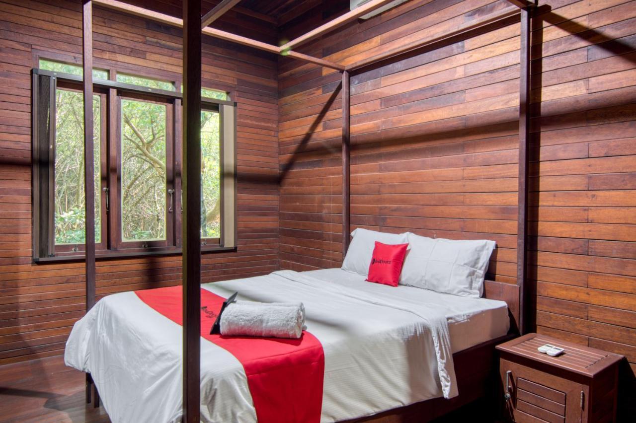 RedDoorz Resort @ Taman Wisata Mangrove Jakarta Buitenkant foto