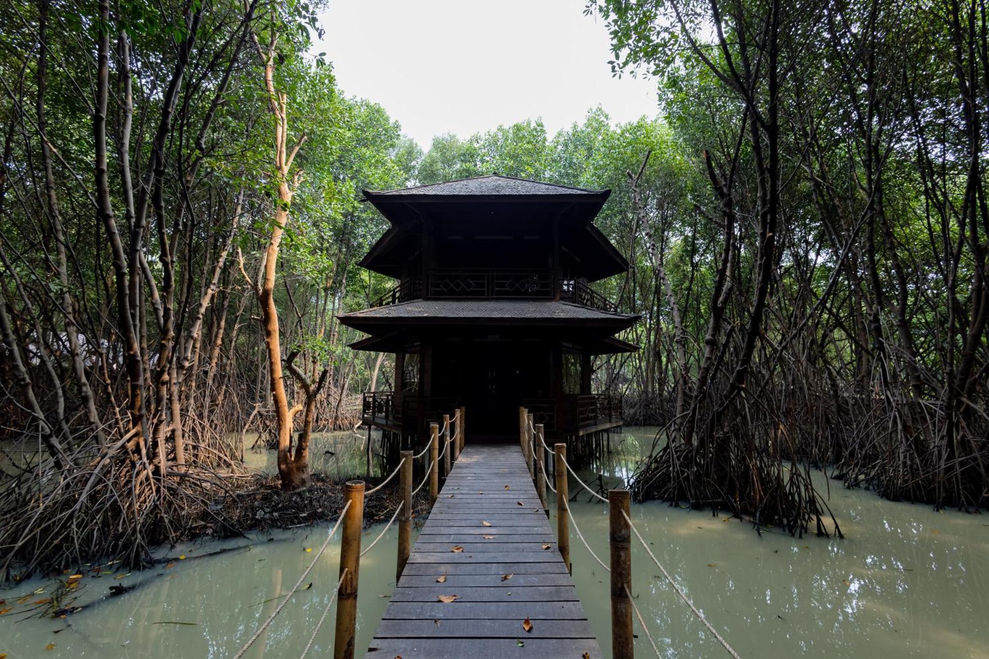 RedDoorz Resort @ Taman Wisata Mangrove Jakarta Buitenkant foto