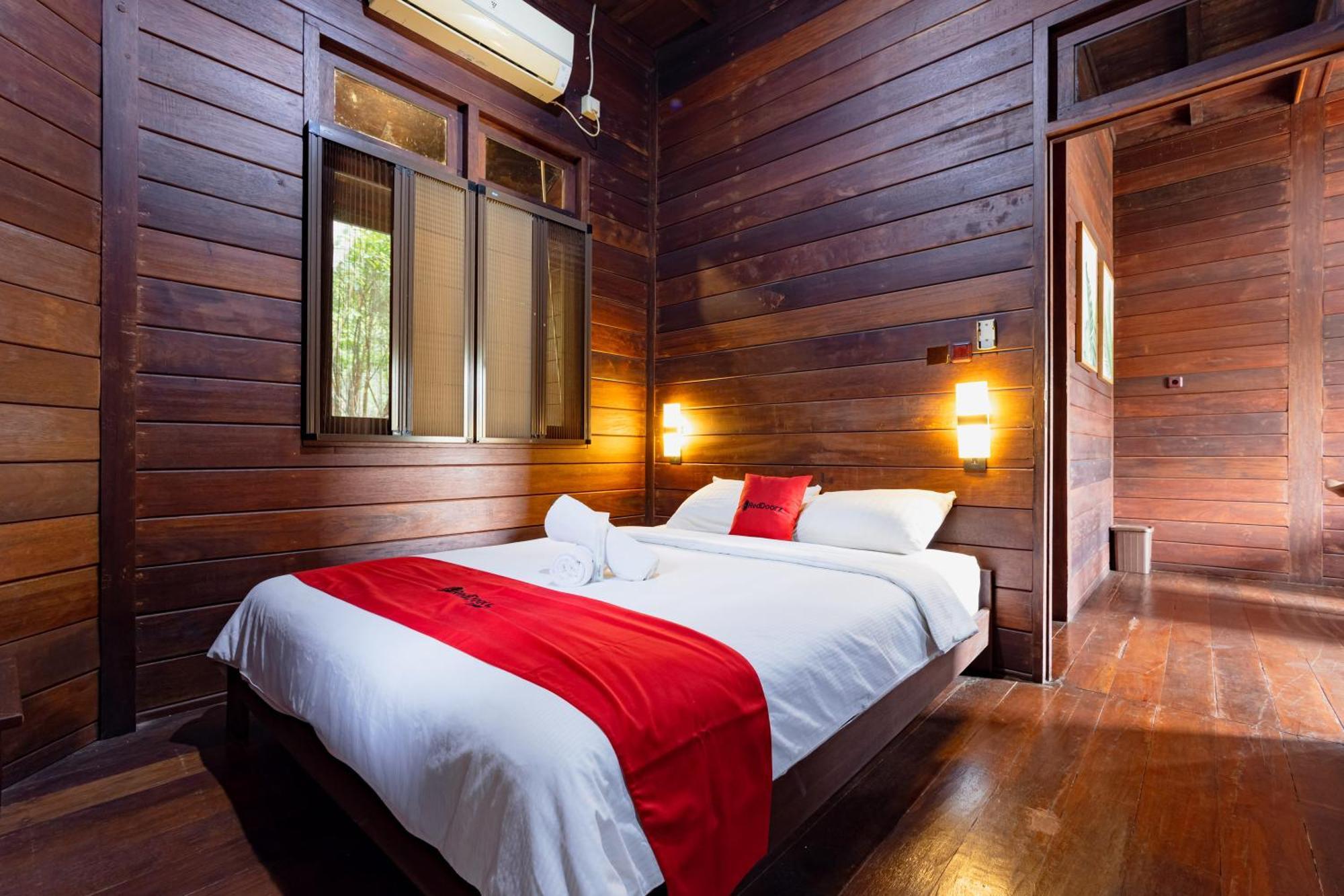 RedDoorz Resort @ Taman Wisata Mangrove Jakarta Buitenkant foto