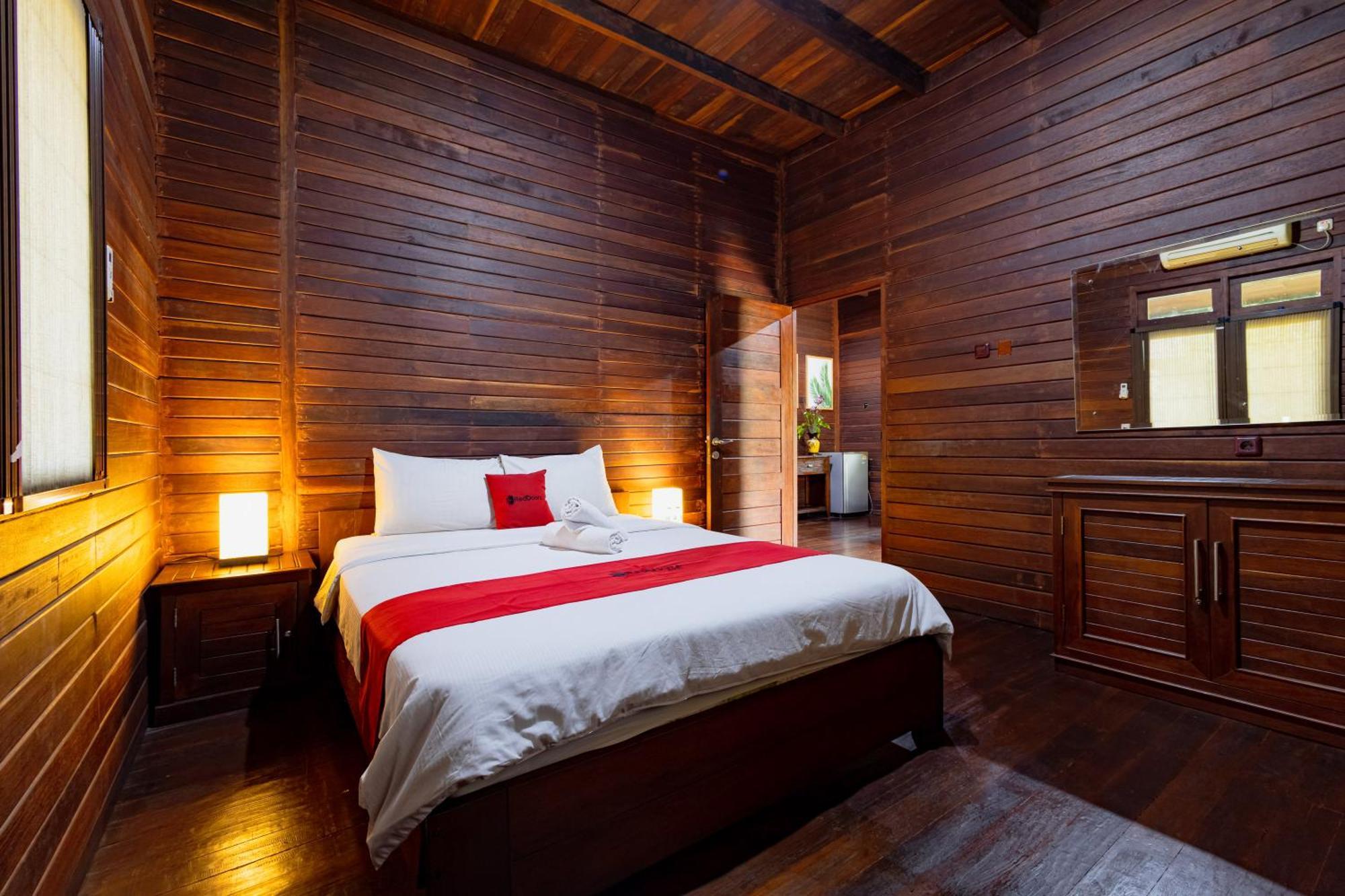 RedDoorz Resort @ Taman Wisata Mangrove Jakarta Buitenkant foto