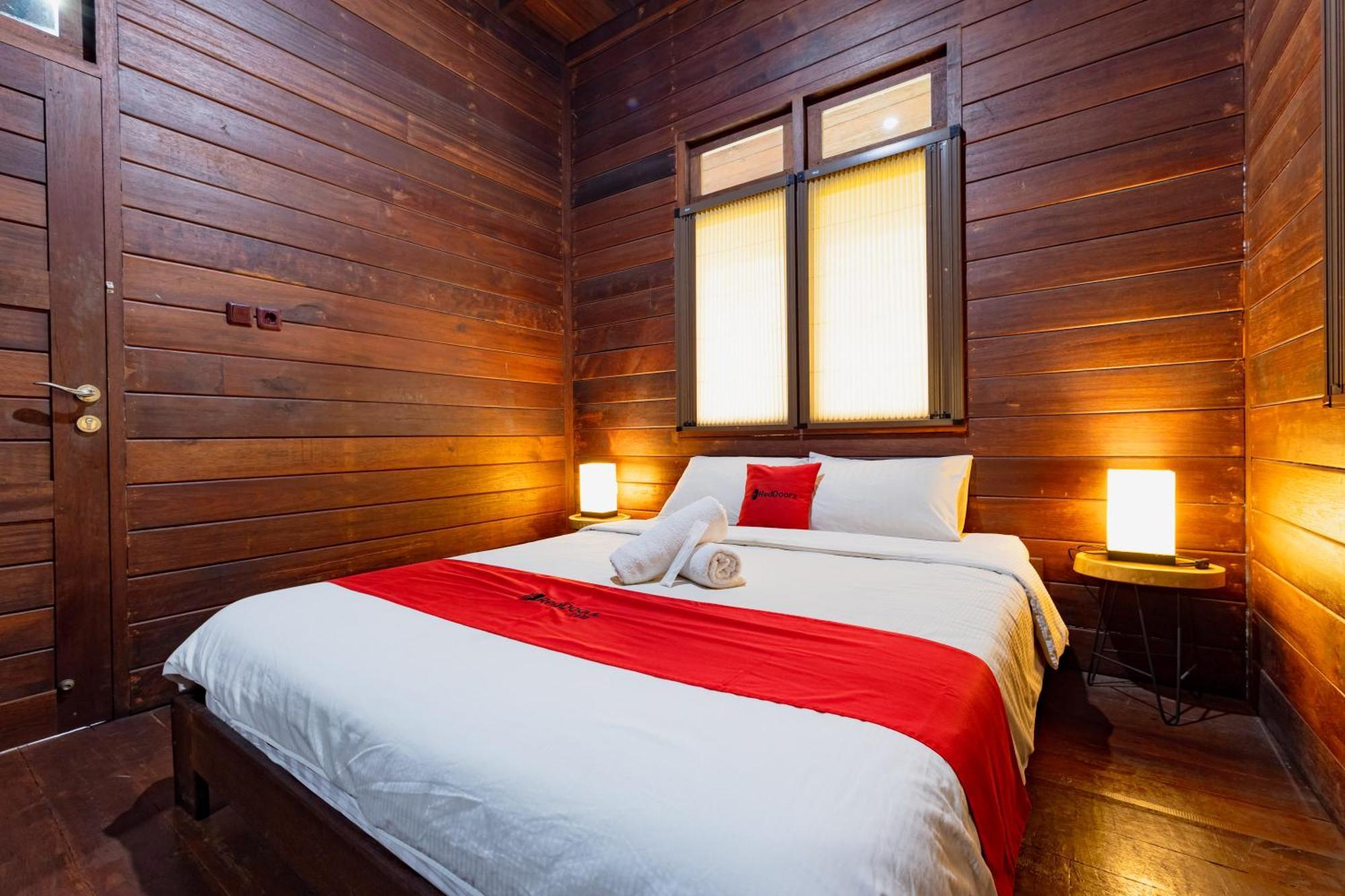 RedDoorz Resort @ Taman Wisata Mangrove Jakarta Buitenkant foto