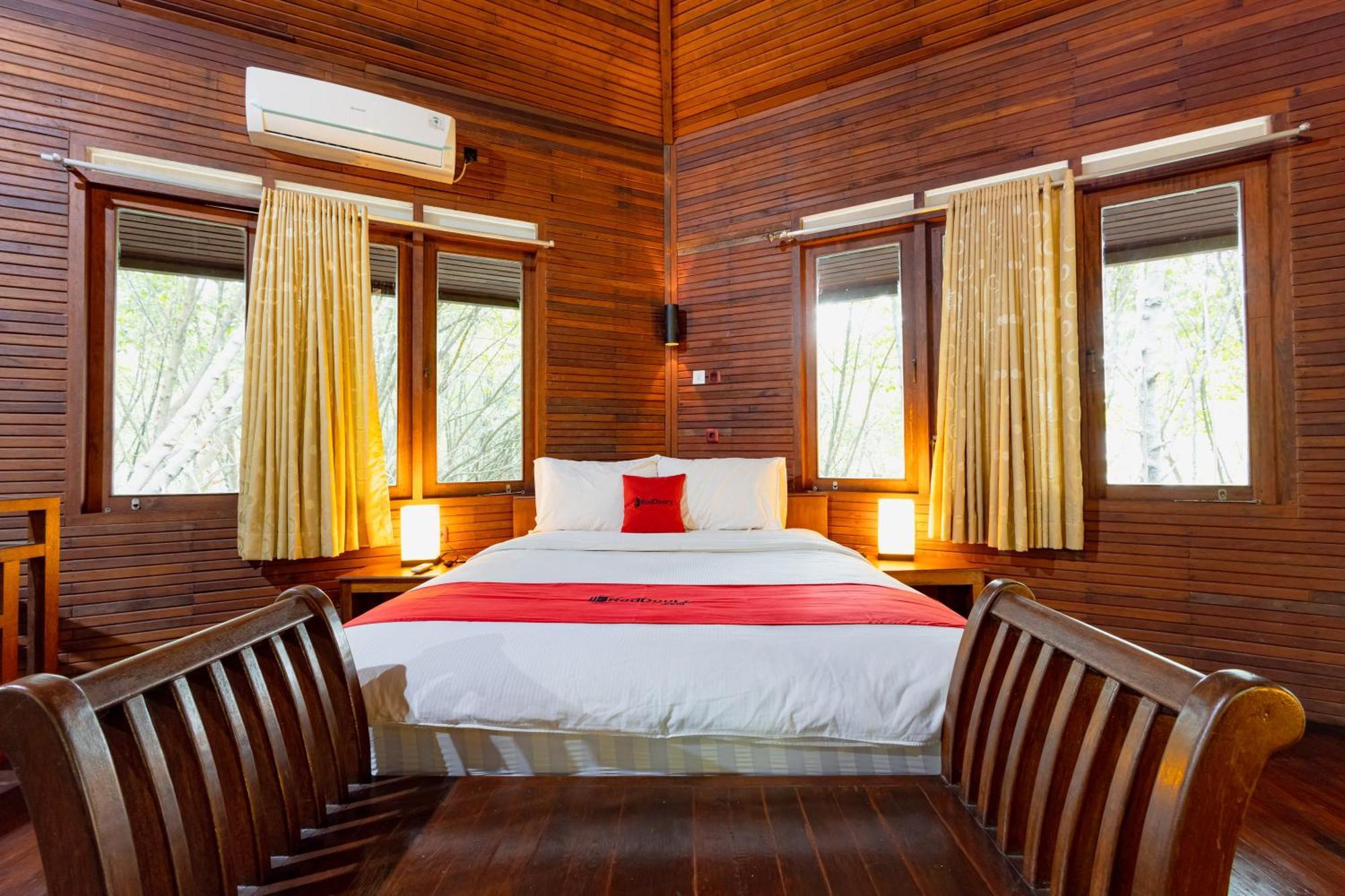 RedDoorz Resort @ Taman Wisata Mangrove Jakarta Buitenkant foto